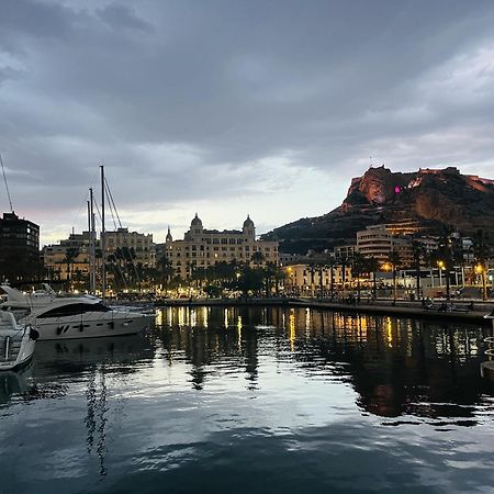 Santa Cruz Home By Gloove Alicante Esterno foto